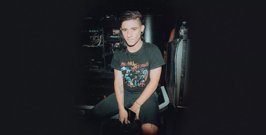 LPL解说公然辱骂观众，官方处理结果出炉：停班7天