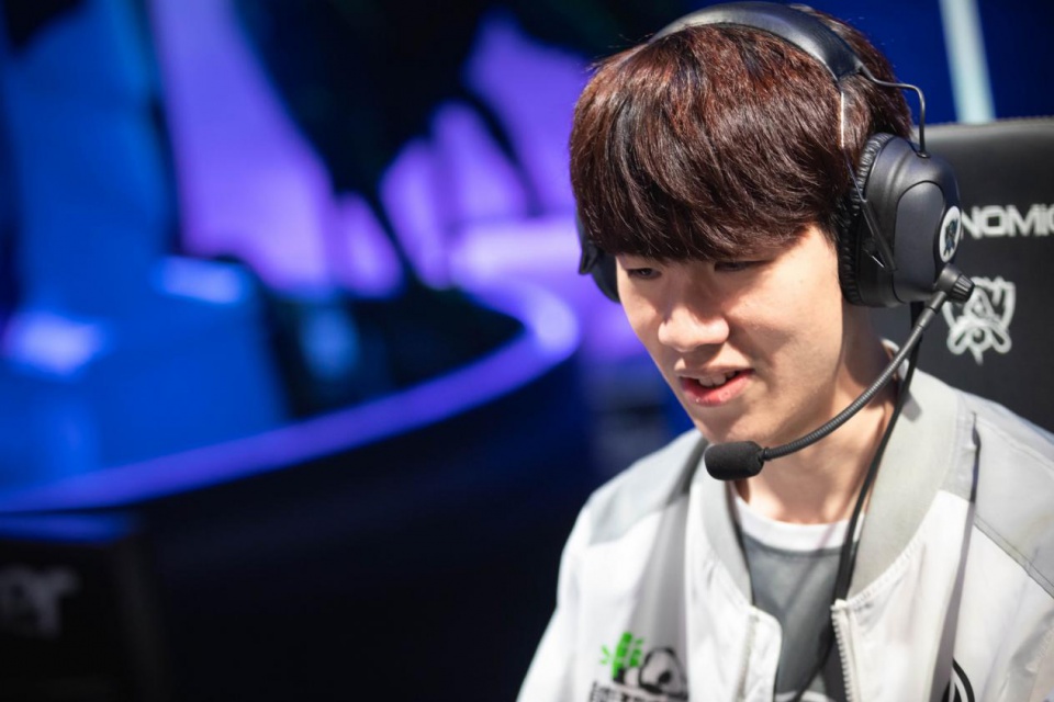 Anyone's Legend 赢得了比赛，并确认晋级2025 LPL 淘汰赛的第一阶段